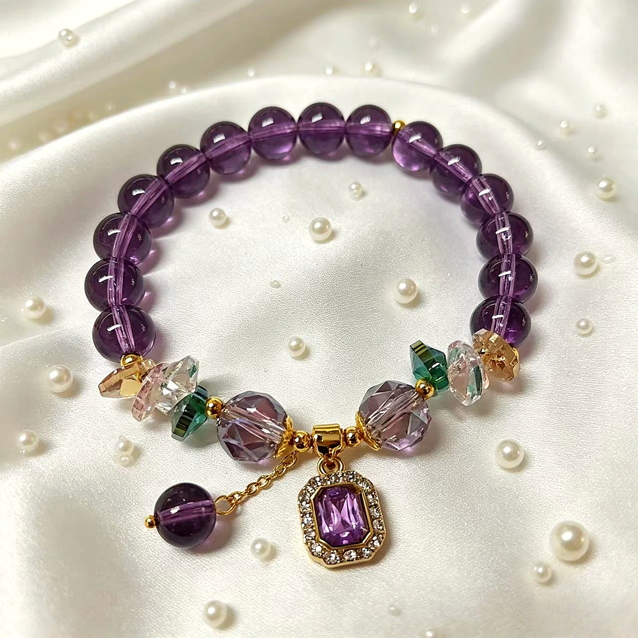Light Purple Beaded Bracelet with Geometric Zircon Charm - Image 3