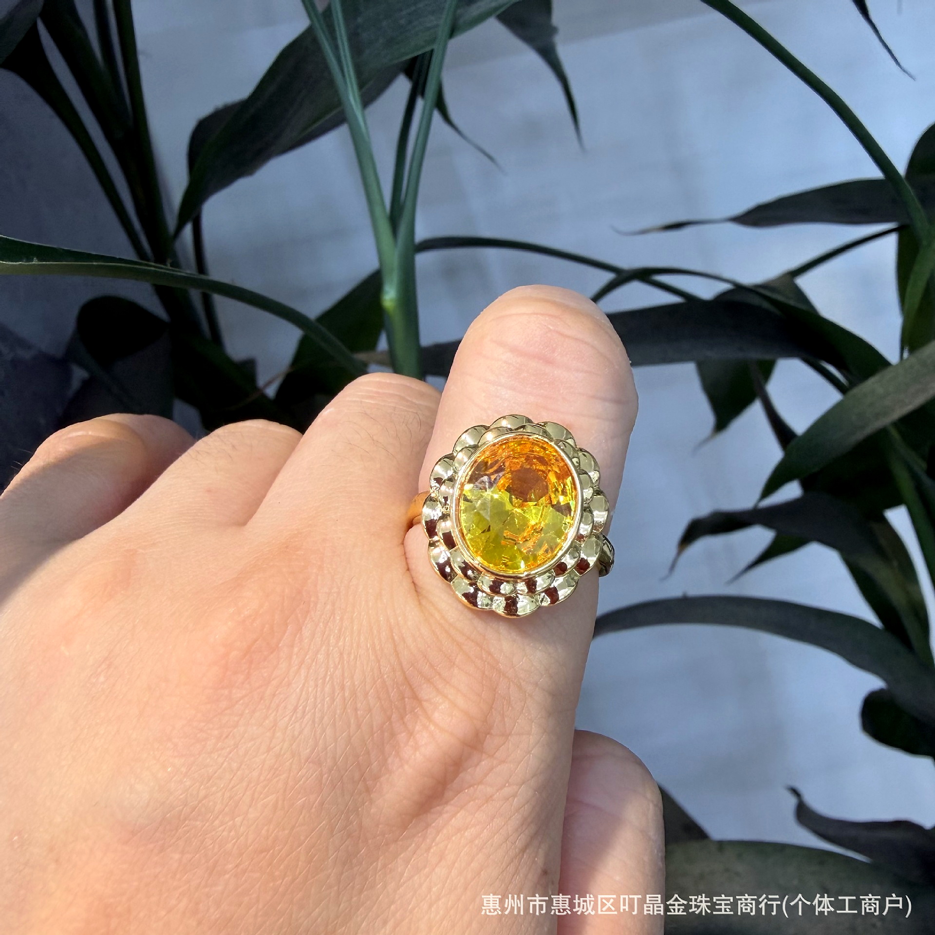 Vintage French Style Oval Crystal Statement Ring - Image 2