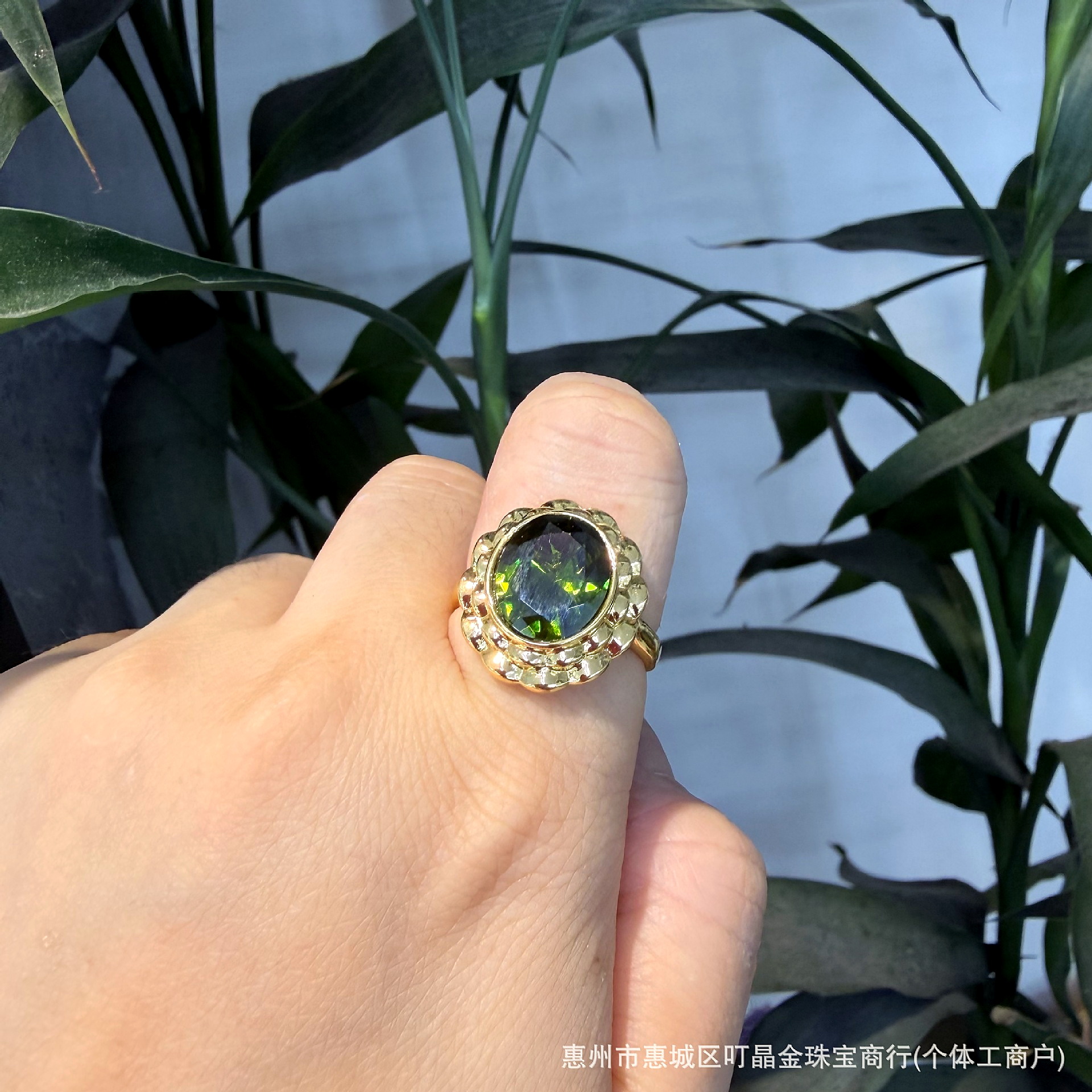 Vintage French Style Oval Crystal Statement Ring - Image 12